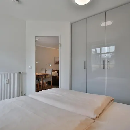 Lägenhet Strandhotel - Strandhotel 18 3*