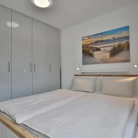 Strandhotel - Strandhotel 18